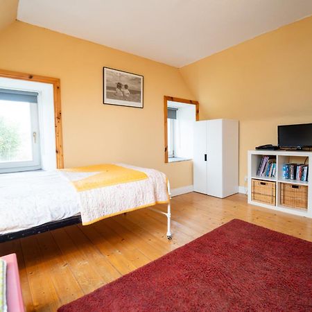 Brosnan'S Cottage Dingle Bagian luar foto