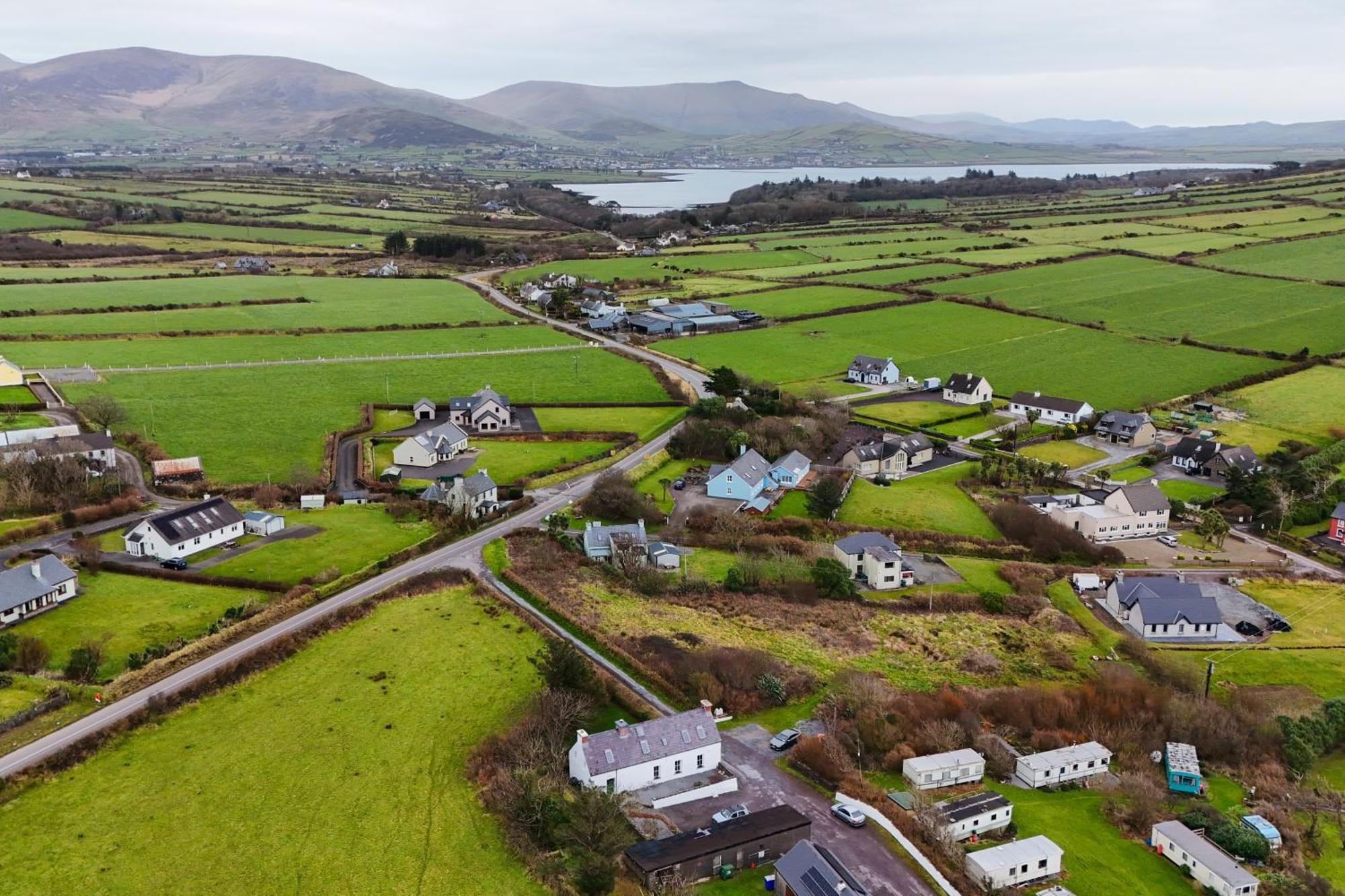 Brosnan'S Cottage Dingle Bagian luar foto